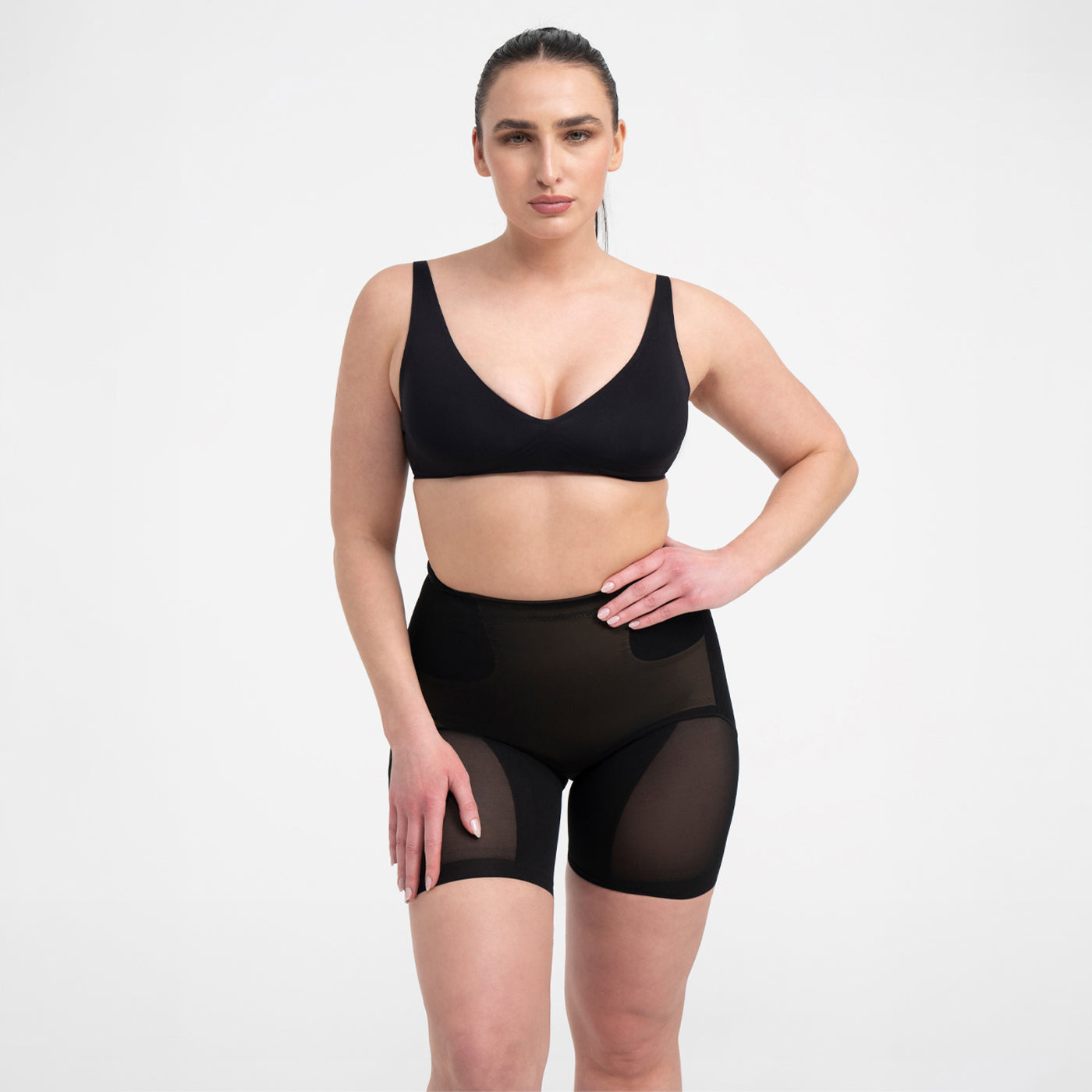 <div>Das Model ist 1,73m groß</div><span></span><div>und trägt Größe L.</div>