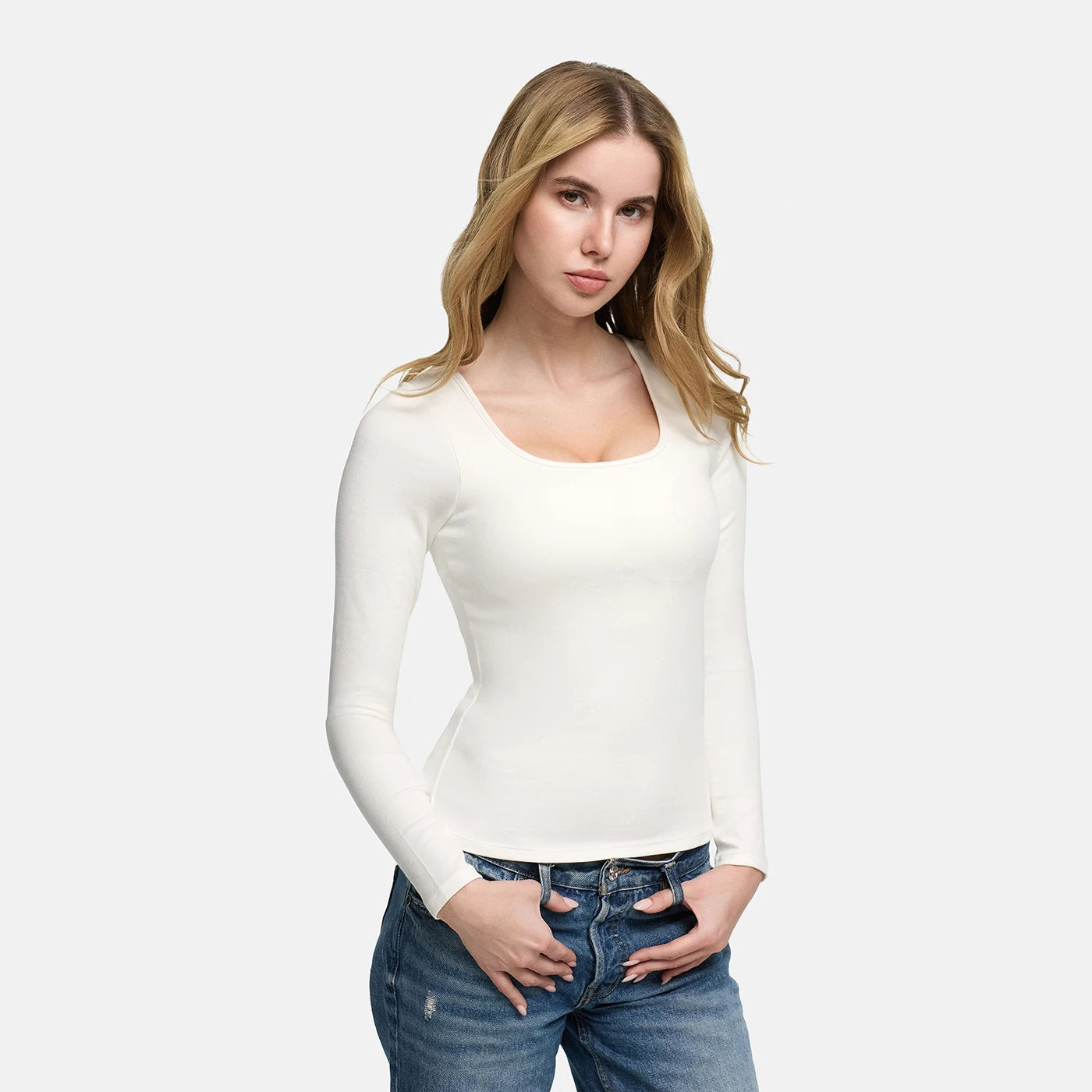Haut à manches longues en coton avec soutien-gorge push-up intégré