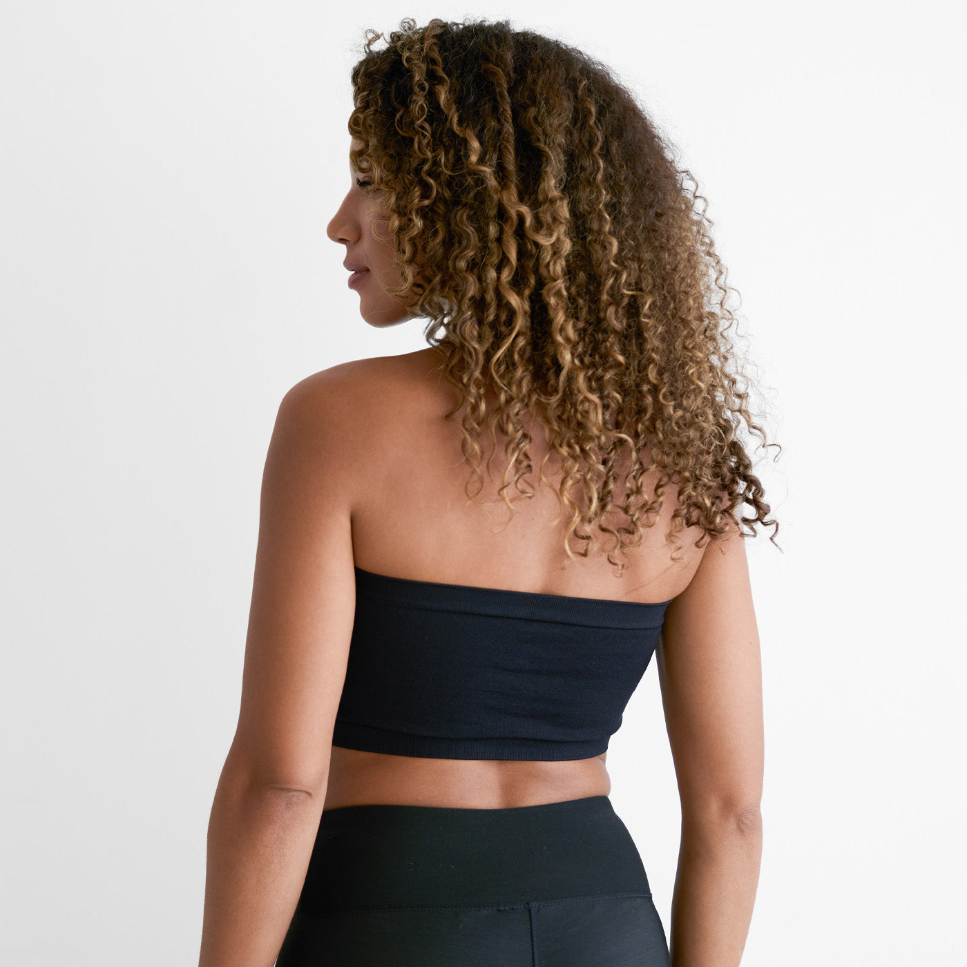 Biustonosz typu bandeau