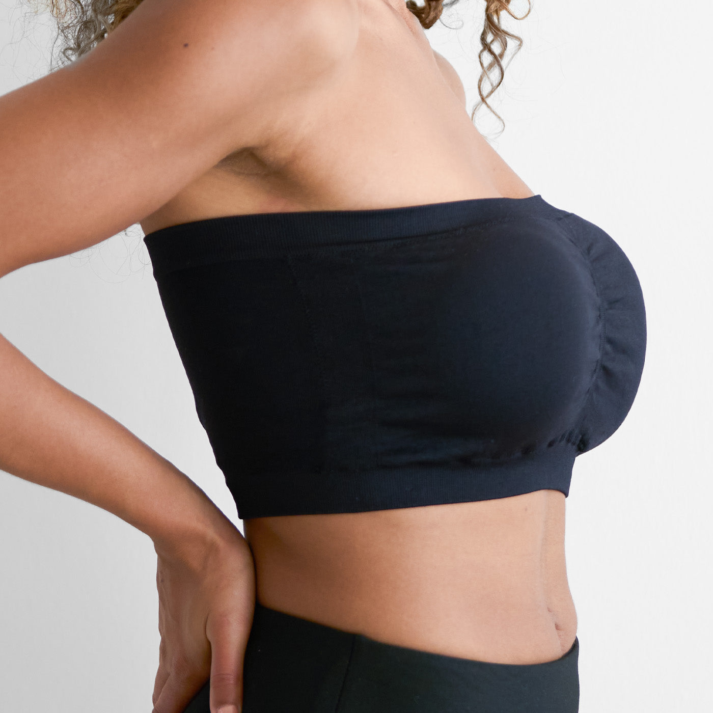 Biustonosz typu bandeau