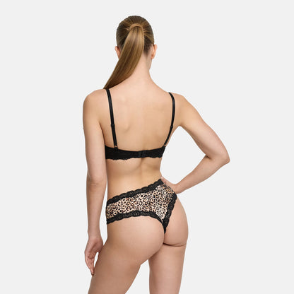 Push-up lace bra