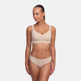 Soutien-gorge push-up compact sans coutures