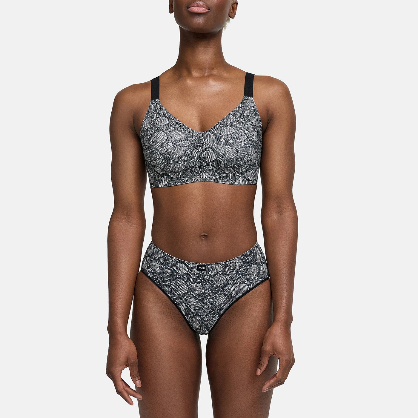 Seamless Compact Push-Up BH