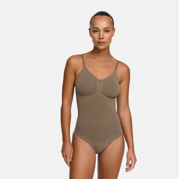 Body contenitivo modellante con slip