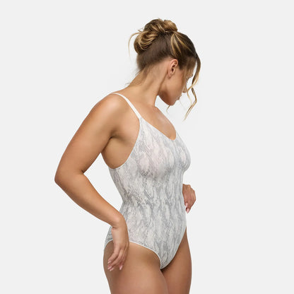 Das Model ist 1,70m groß und trägt Größe L