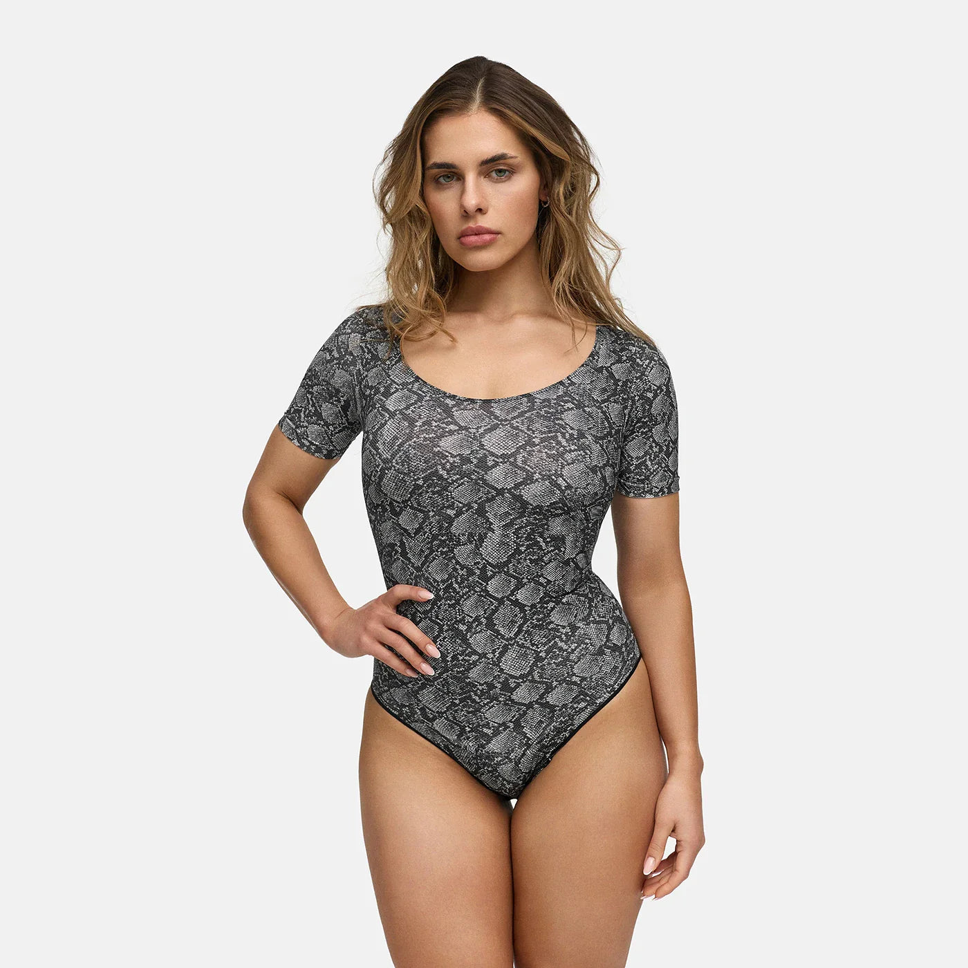T-Shirt Bodysuit Sculpting Shapewear mit Slip