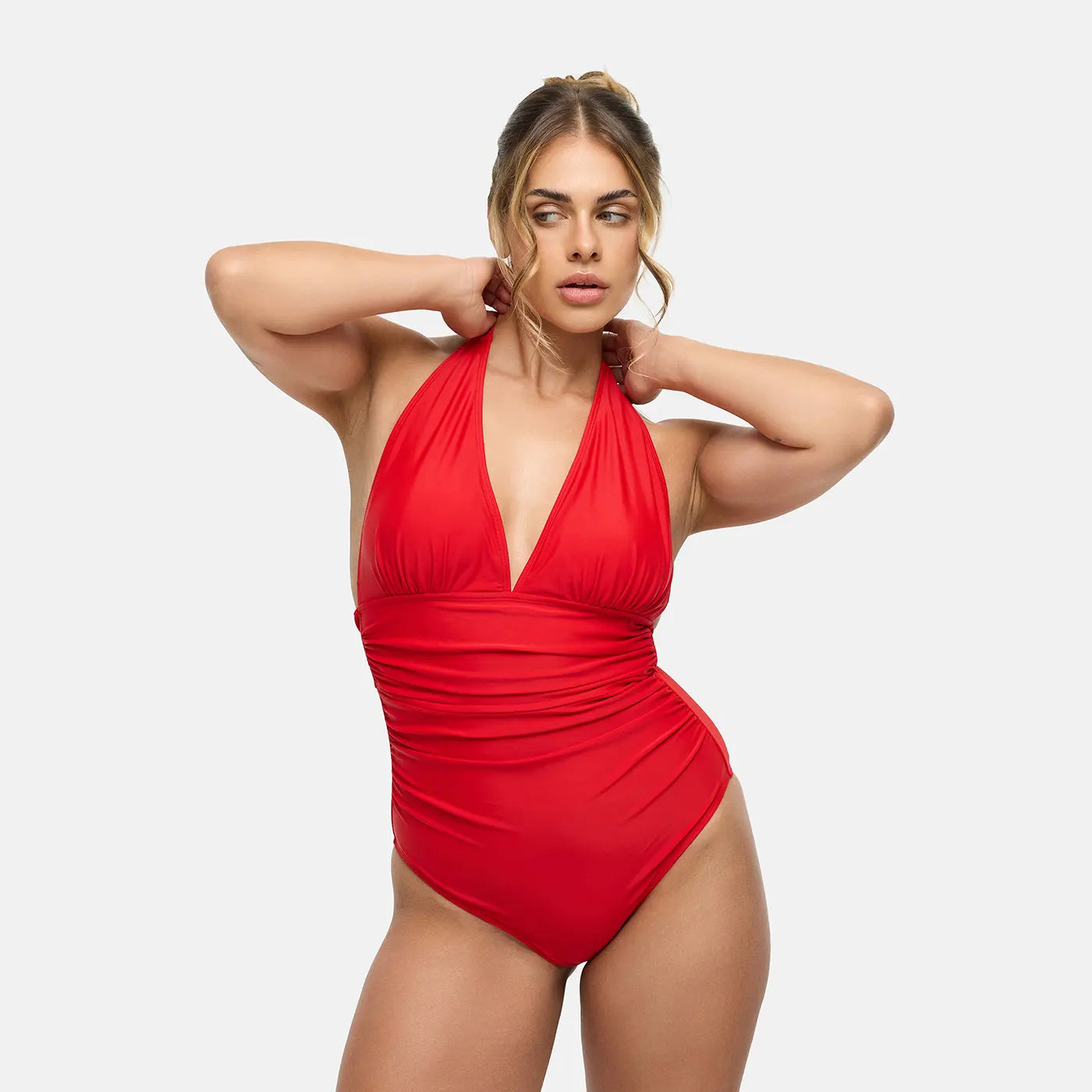 Das Model ist 1,70m groß und trägt Größe L