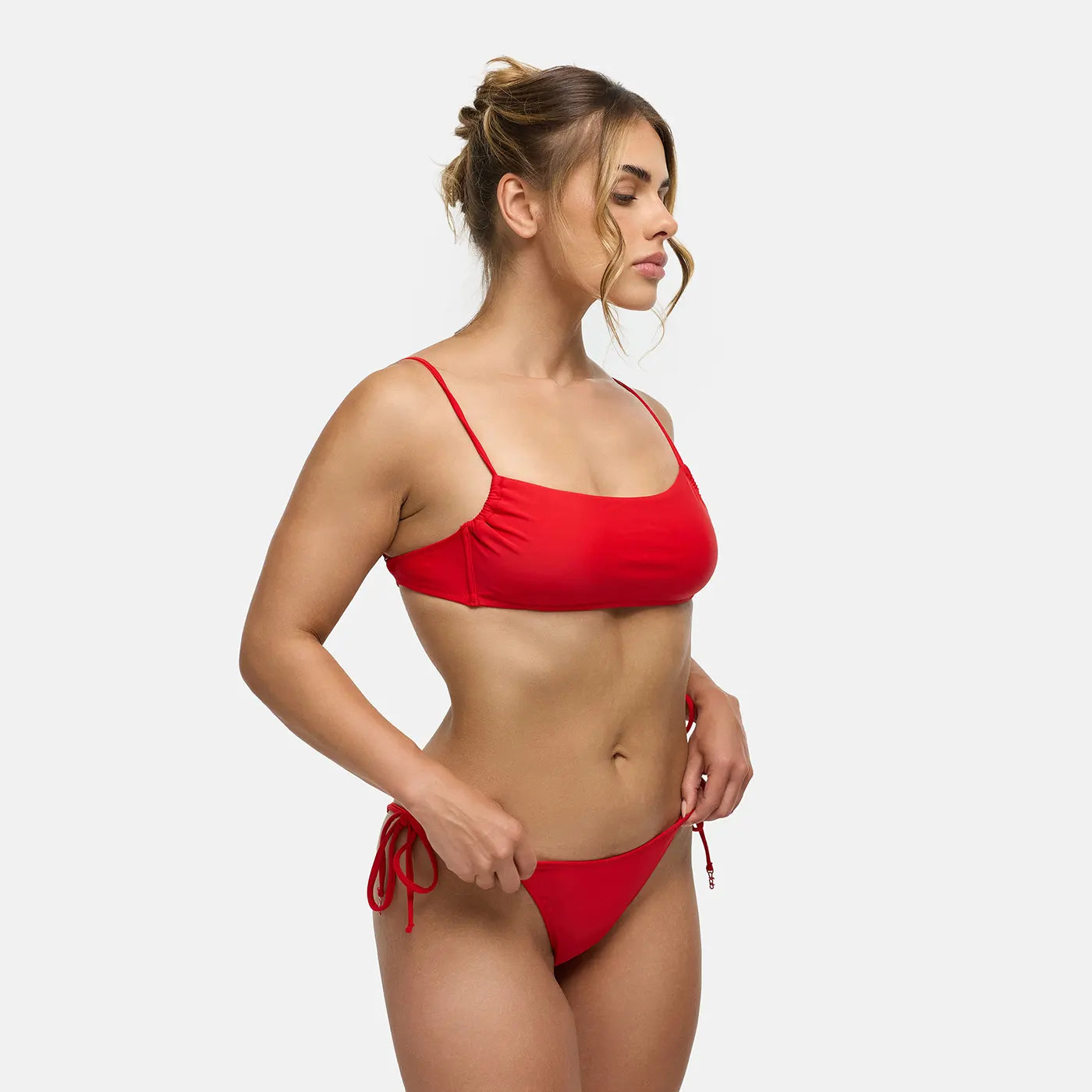 Das Model ist 1,70m groß und trägt Größe L